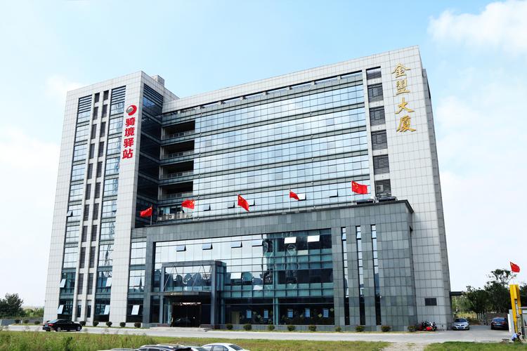 機(jī)電設(shè)備與電子科技 技術(shù)服務(wù)的多維賦能與價(jià)值重構(gòu)